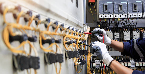 Professional Electrician technician working in Woodworth, LA